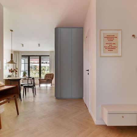 Solidarnosc Three Bedrooms & Garden Apartment Gdansk Dış mekan fotoğraf